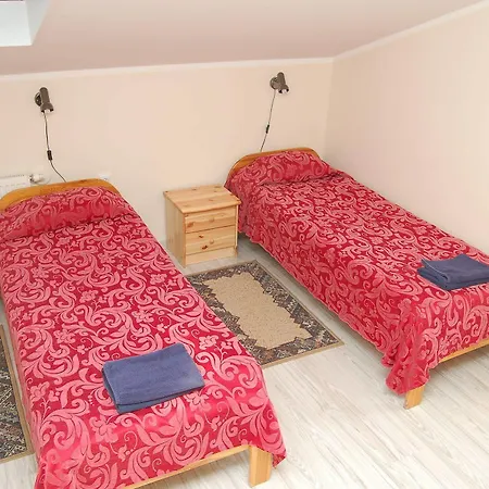 Szálloda Aleksandri 3*